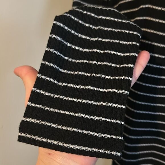 NWT lucky brand women’s medium long sleeve top  B - Picture 4 of 6